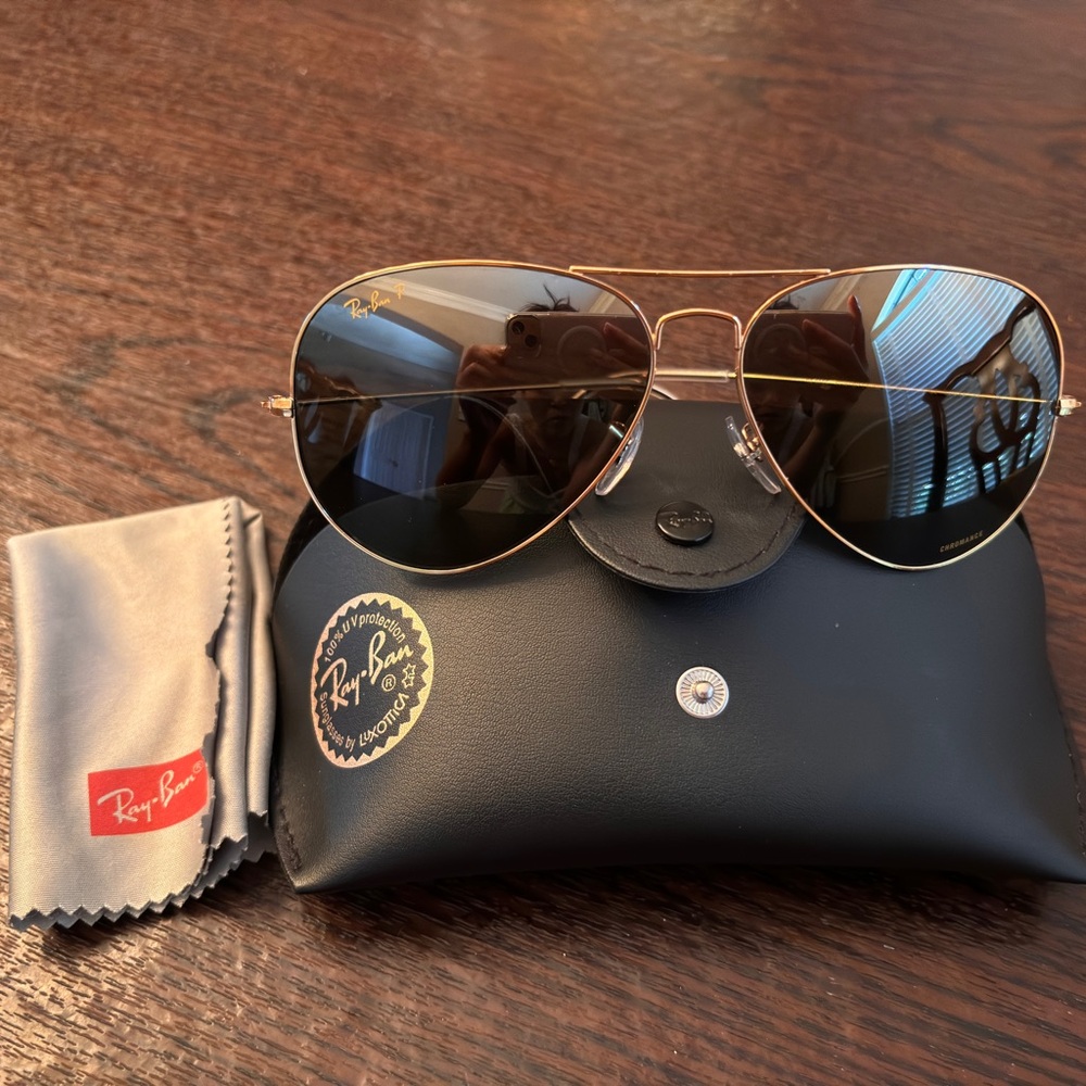 Rayban Original 58’ Gold Frame Aviator with Polarized Brown Chromance Glass Lens